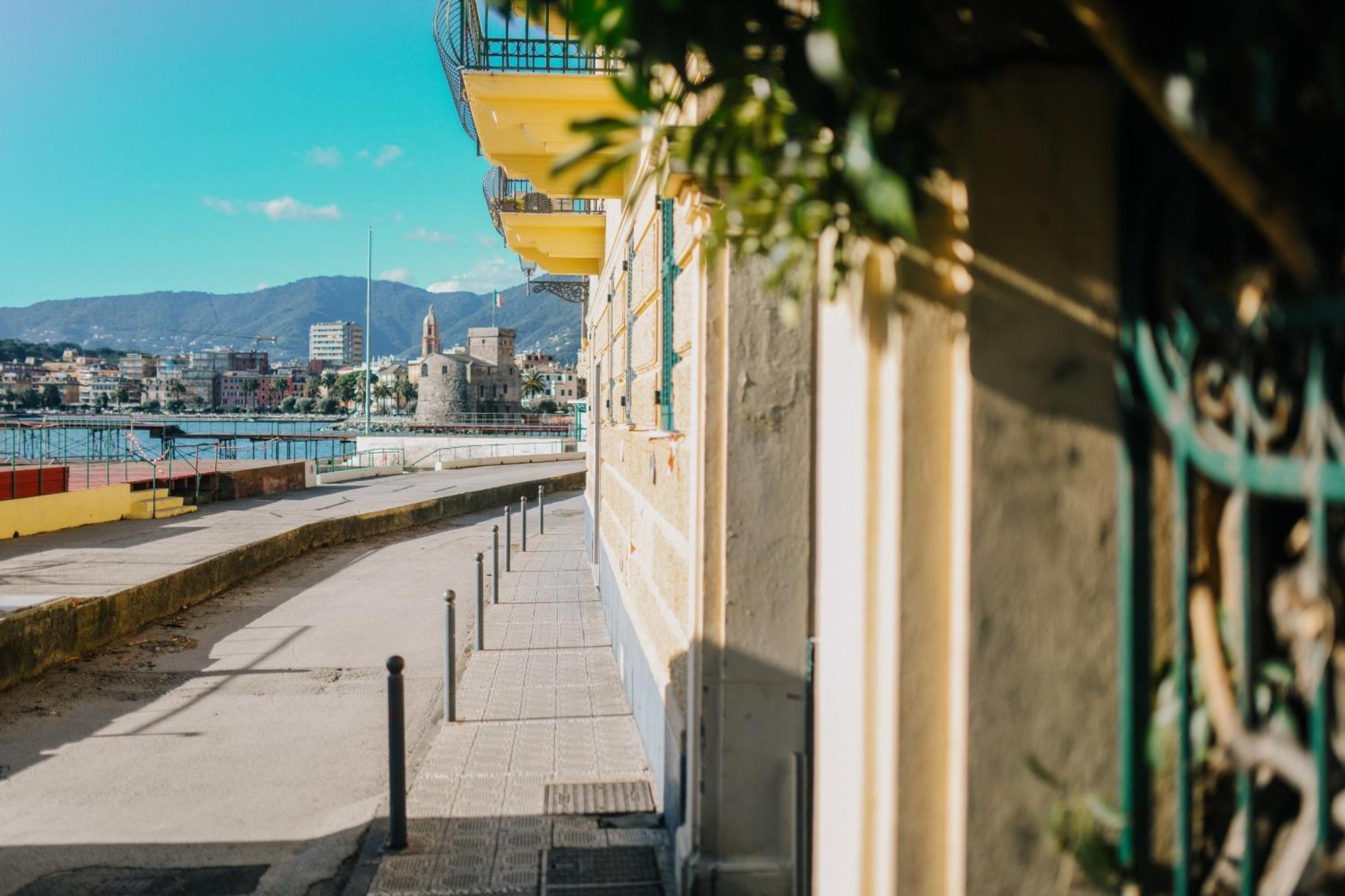 Casa Nel Cuore Della Citta Apartment Rapallo Bagian luar foto