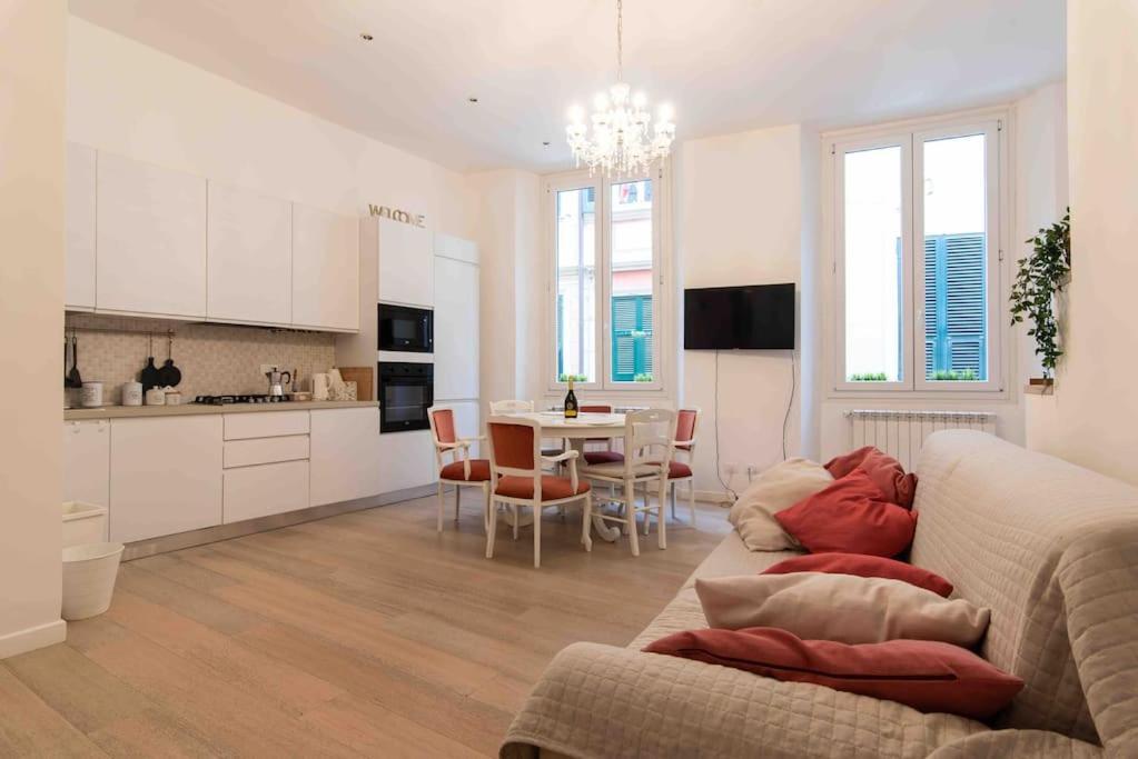 Casa Nel Cuore Della Citta Apartment Rapallo Bagian luar foto