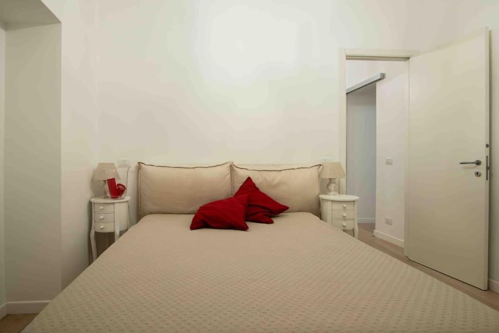 Casa Nel Cuore Della Citta Apartment Rapallo Bagian luar foto