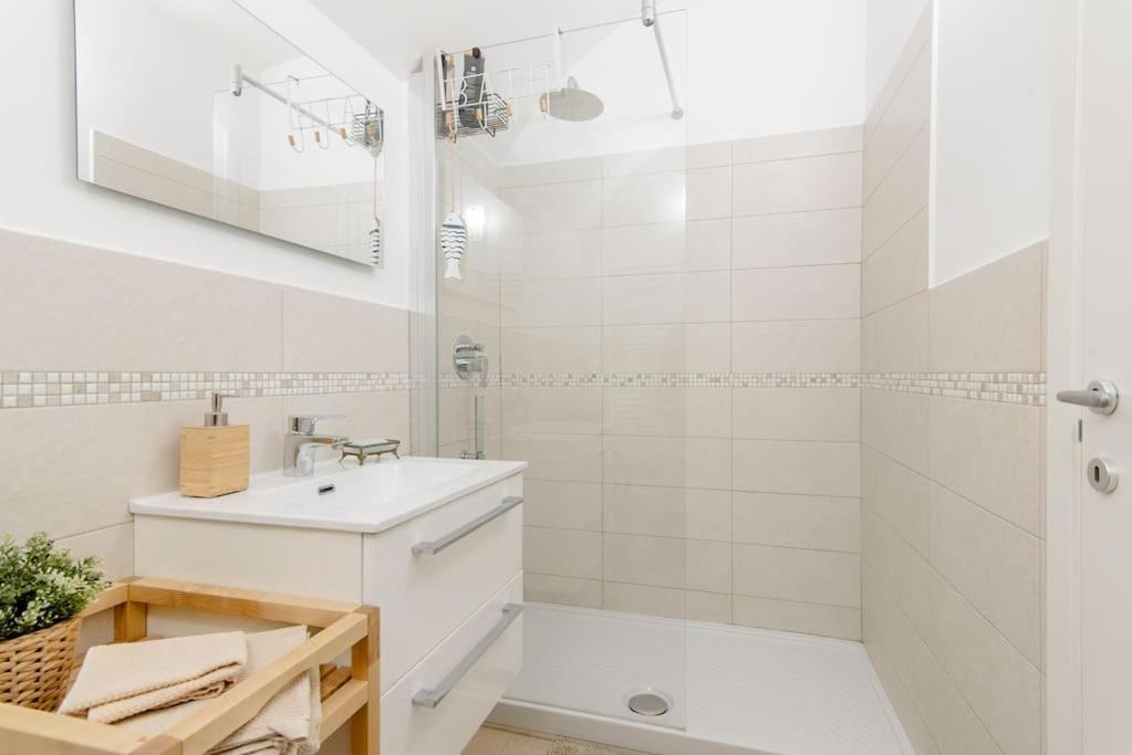 Casa Nel Cuore Della Citta Apartment Rapallo Bagian luar foto
